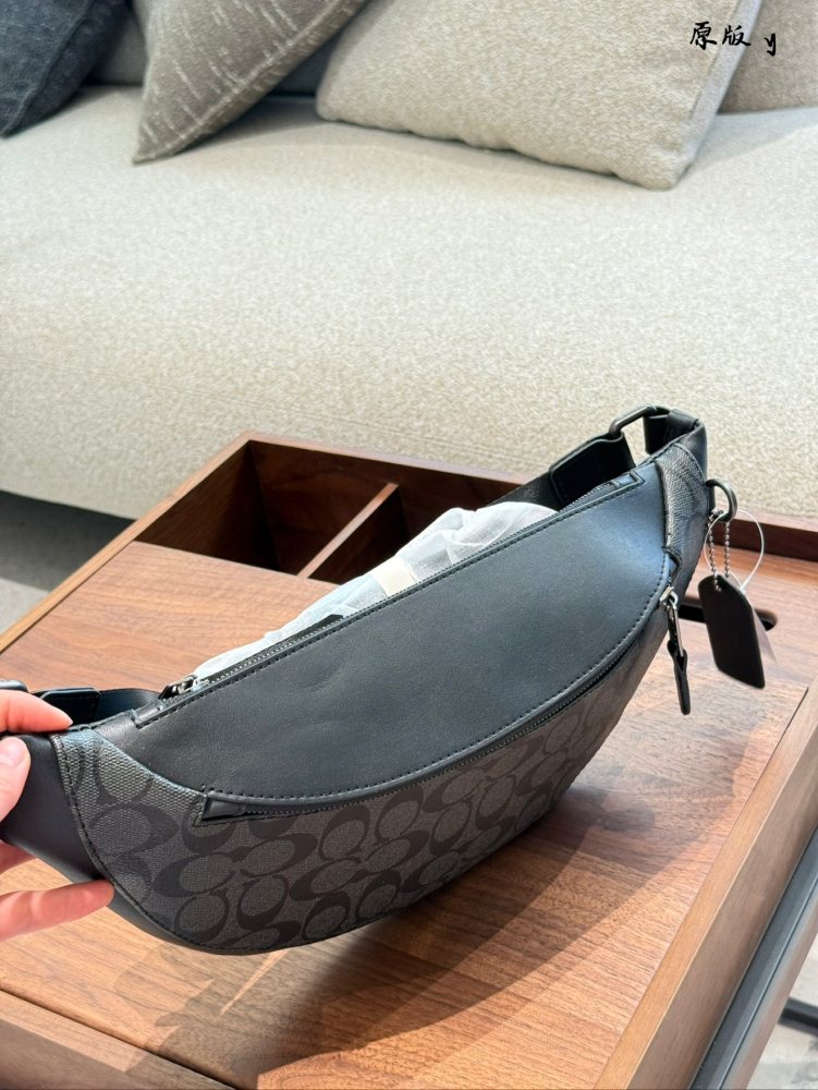 p230
Bag recommendation | COACH WARREN men's waist bag This men's waist bag is really YYDS
Trendy guys look great no matter how they dress up!
Same LV model but super affordable price!
32cm without box