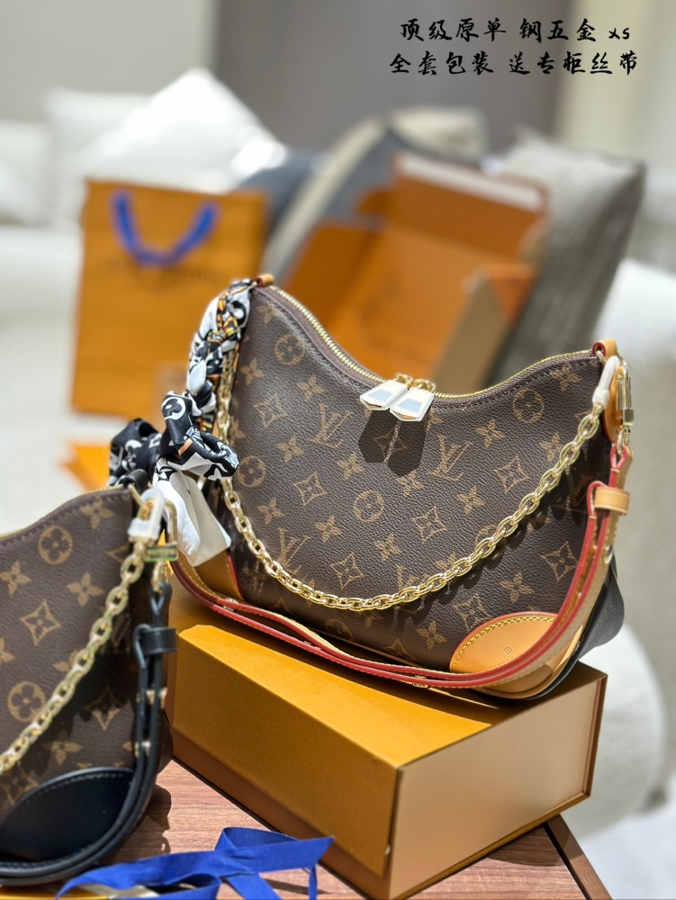 p300
All steel hardware with NFC chip scan code and receive silk ribbon at the counter
Lv vintage handbag with one shoulder and crossbody design, featuring vintage vintage style bags and limited edition Vivian women's bags by Takashi Murakami. LV vin...