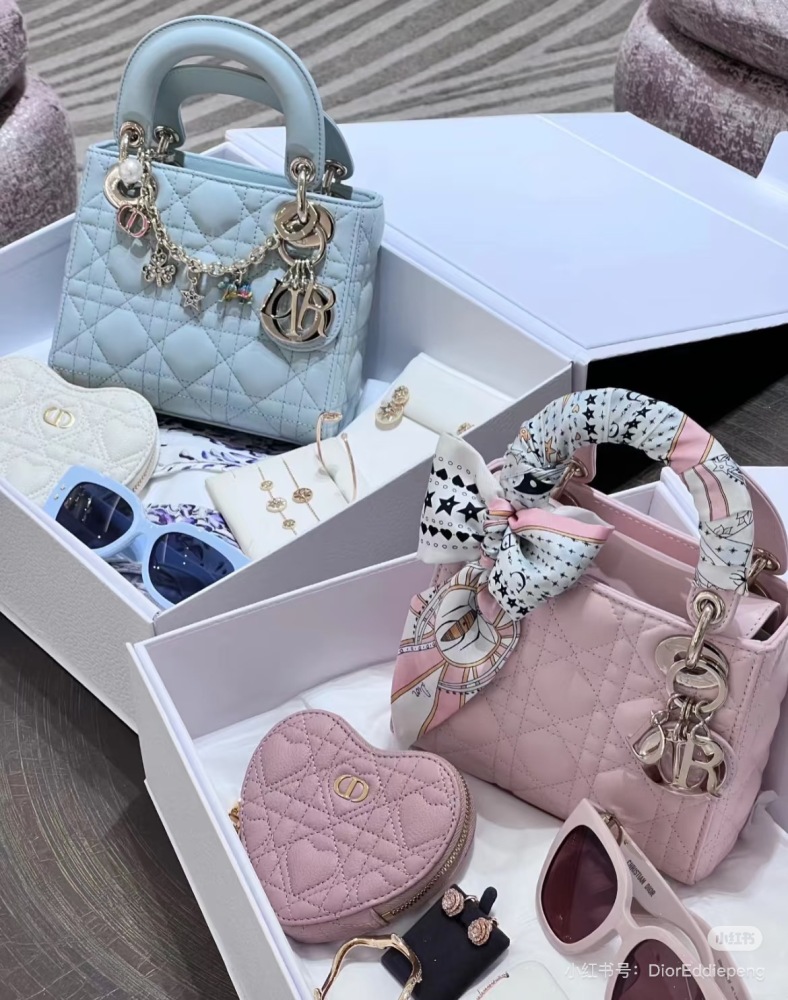 Dior 3 Queen Bag