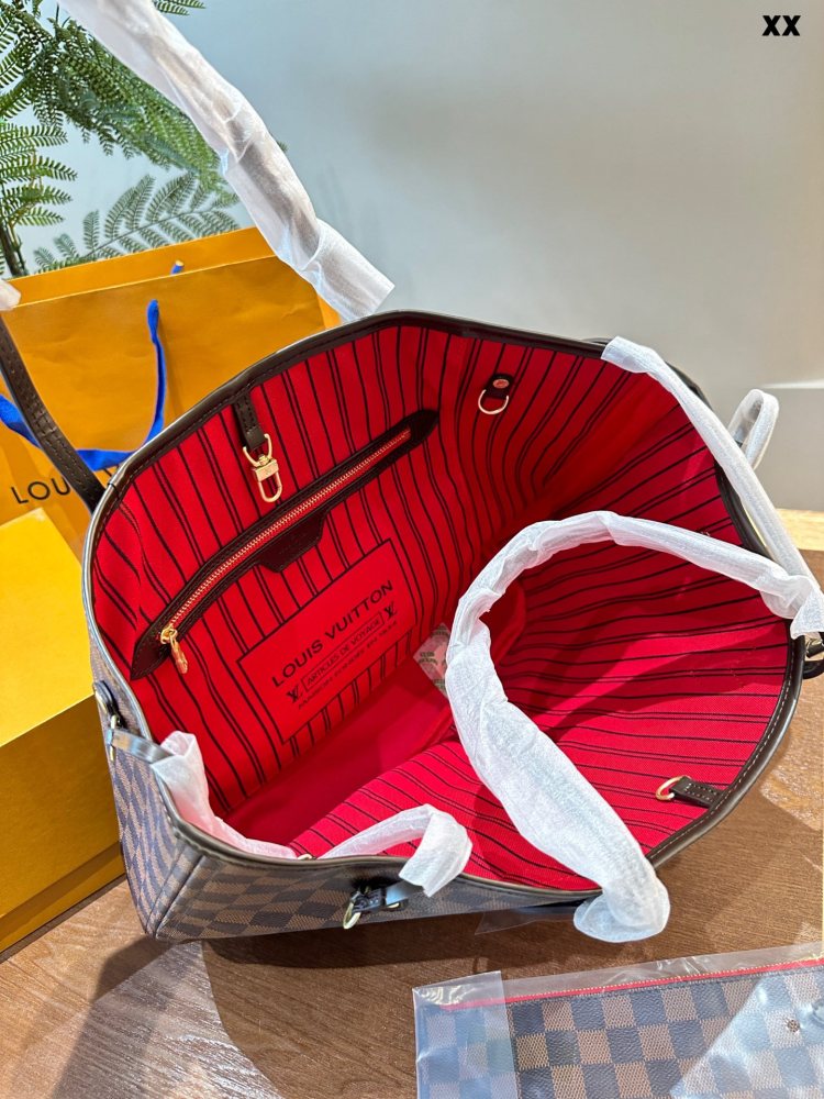 P255 color changing skin
Lv Neverfull Medium Shopping Bag! An entry-level style! An absolute lifetime payment! This classic is self-evident! Street photography and practicality are both very popular choices! After you receive it, you can feel the cle...