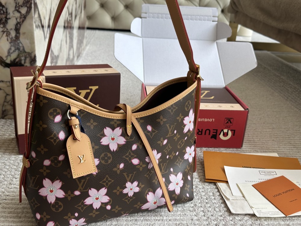 Sakura 240
Louis Vuitton Lv Carryall's new commuting bag has a practical appearance
#Louis Vuitton Lv # Louis Vuitton # Iv # Louis Vuitton Louis Vuitton # Louis Vuitton Carryall
#Carryall | July new model, can be worn diagonally or on one shoulder. C...