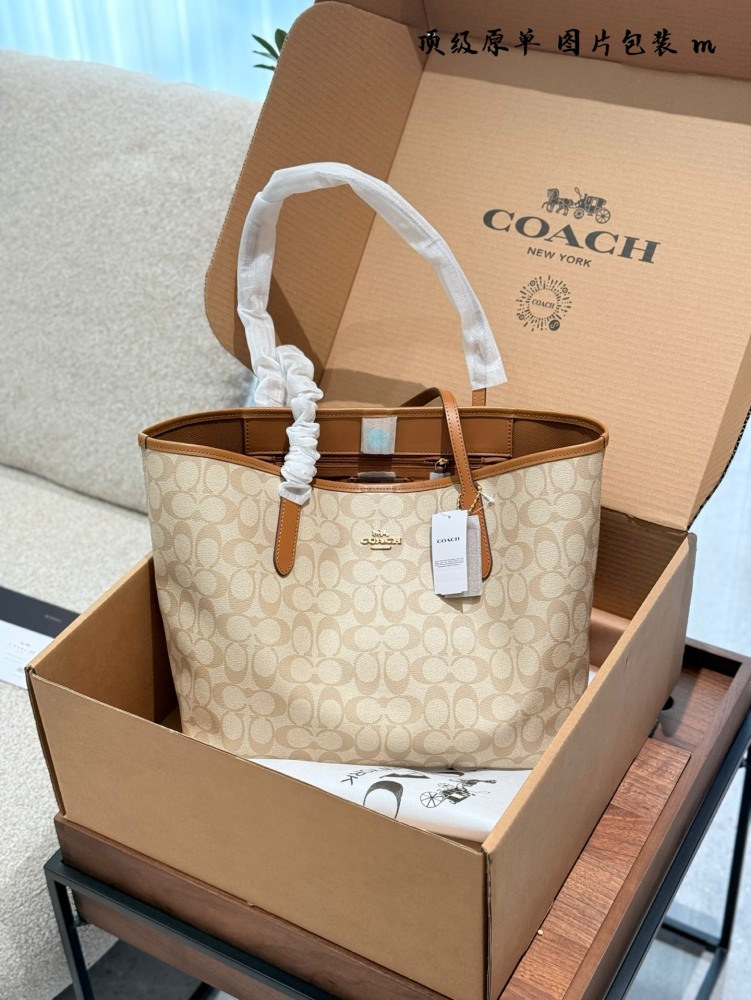 p255
Coach City Tote Old Flower Tote Bag
The most classic old flower
Coach City Tote tote bag
Size: Bottom length 32.5, opening 45, height 29, width 16cm, new version of floral suction buckle design
