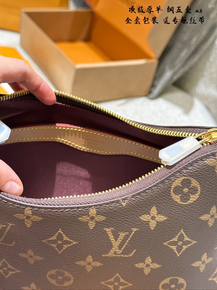 p300
All steel hardware with NFC chip scan code and receive silk ribbon at the counter
Lv vintage handbag with one shoulder and crossbody design, featuring vintage vintage style bags and limited edition Vivian women's bags by Takashi Murakami. LV vin...