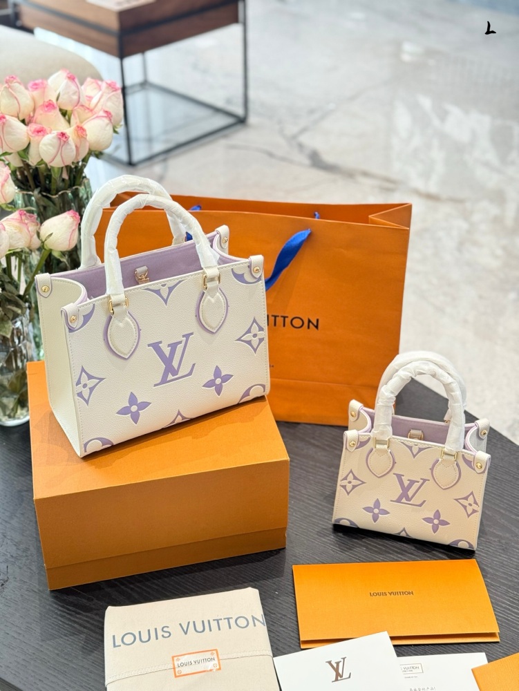 p265p245
LV on the gomini tote bag
Jungle Series
Crafty on the go advanced relief embossing gradient color
The King of Price Comparisons is a fantastic bag design inspired by the street brand that parodies Lv. Once upon a time, Louis VII ltton will f...