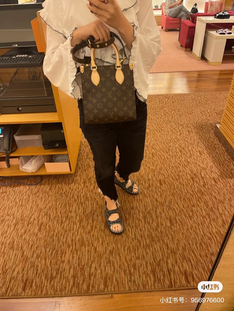 LV sheet music bag small new size