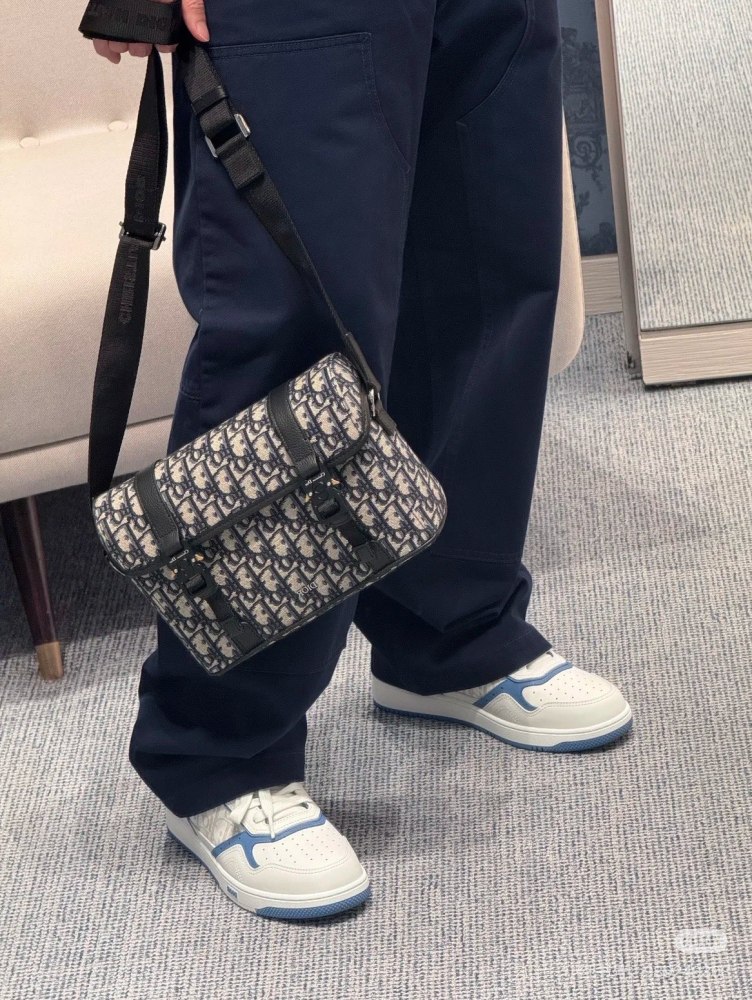 Dior Classic Old Flower Postman Bag