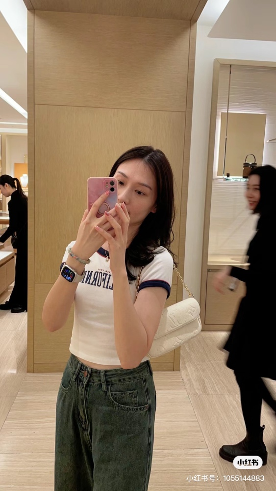 Super gentle milky white LV