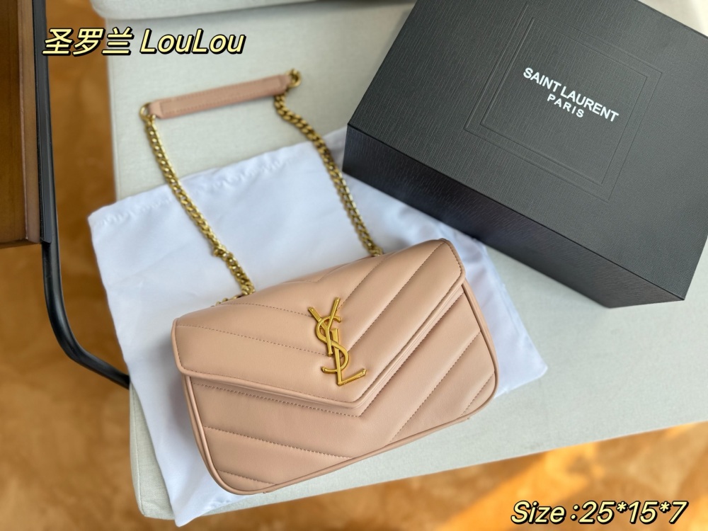 P165 Folding Gift Box
The most worthwhile bag to buy this year is the YSL soft and sticky cloud bag from Yang Mi. YSL soft and sticky cloud bag | Loulou bag review. I bought this bag with my gold chain. First of all, it is made of lambskin material, ...
