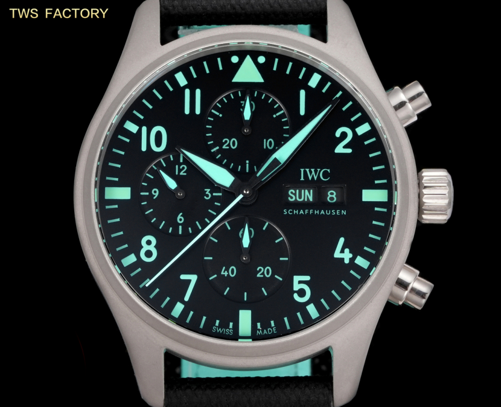IWC Pilot Series 🏅 The N9 new IW388108 pilot series