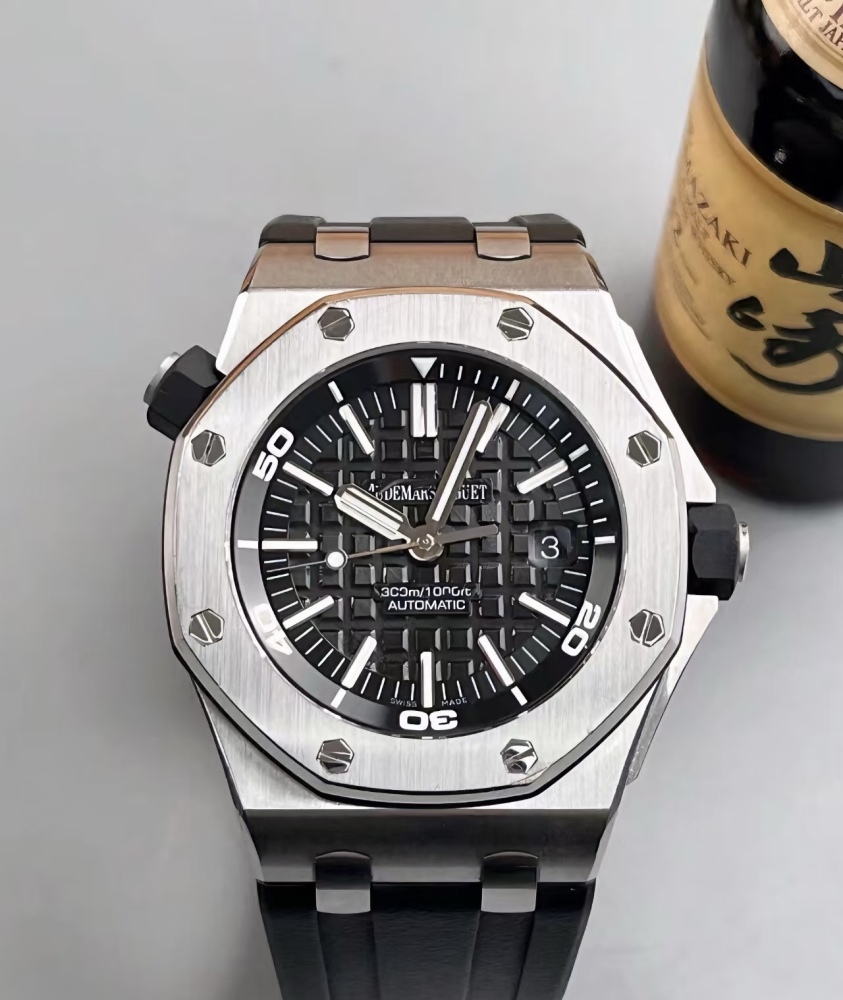 Audemars Piguet Royal Oak Offshore Type 🥤🥤 🏍️: Series: 15703 Series