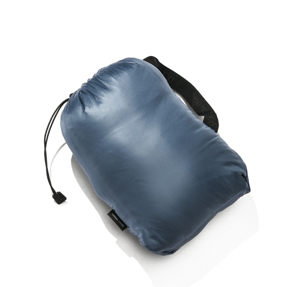 Canadian brand Canadaoose men's and women's CROFTON