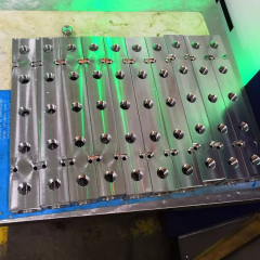 Custom CNC Machined Stainless Steel 304 316 Manifold   Stainless Steel Water Divider