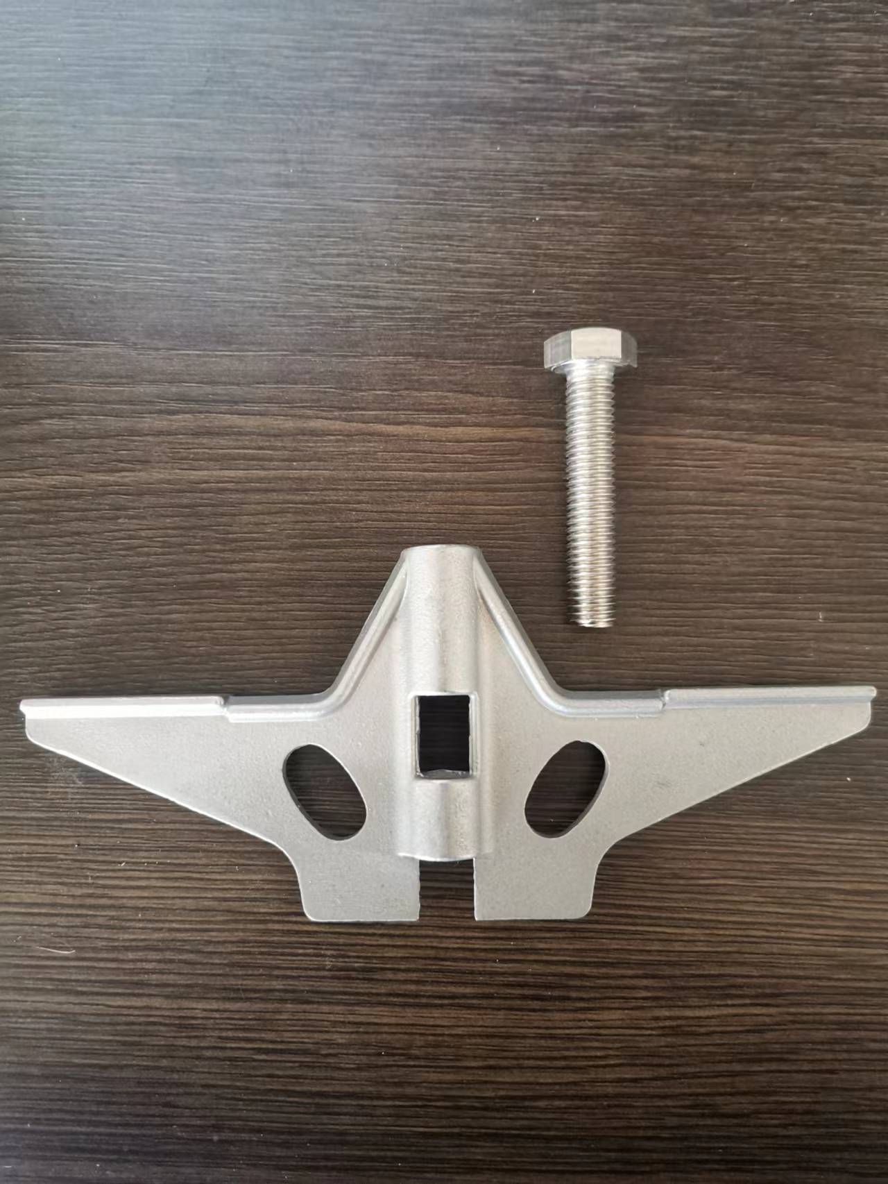 Stainless Steel 304 T-Type Hanging Bolt with Butterfly Lock for Under-Slat Pig Farm Fencing T Anchor