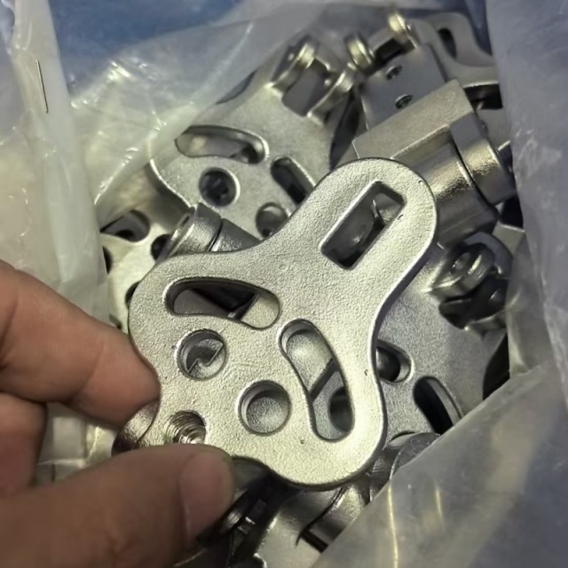 Custom-made Stainless Steel 304 316 Adjustable Metal Locking Knee Joints Medical Hinge Medical Orthopedic Brace with an Adjustable Angle