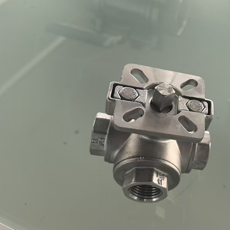 Stainless Steel 304 316 L type T type Threaded Three-Way Ball Valve
