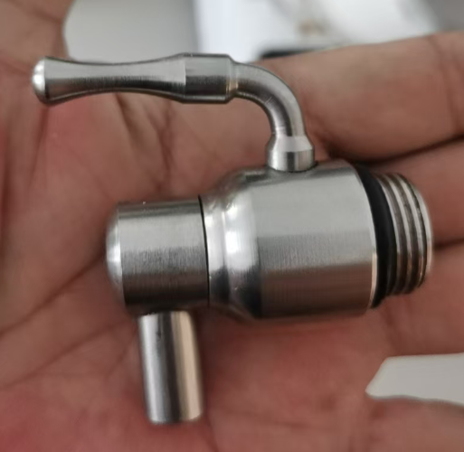 Premium 304/316 Stainless Steel Wine Barrel Tap Valve - Custom Mirror Polished Brewing Ball Valve with Rotating/Swivel Spout