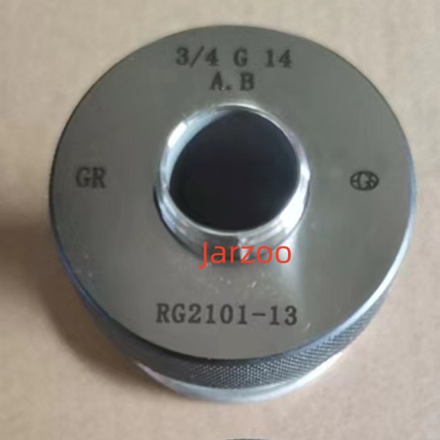 SS304 Pressure Barrel Fitting with Flanged Locking Nut for Water & Chemical Tanks