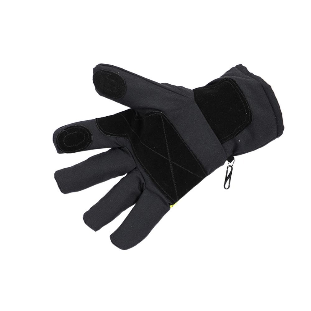 Fire extinguishing gloves