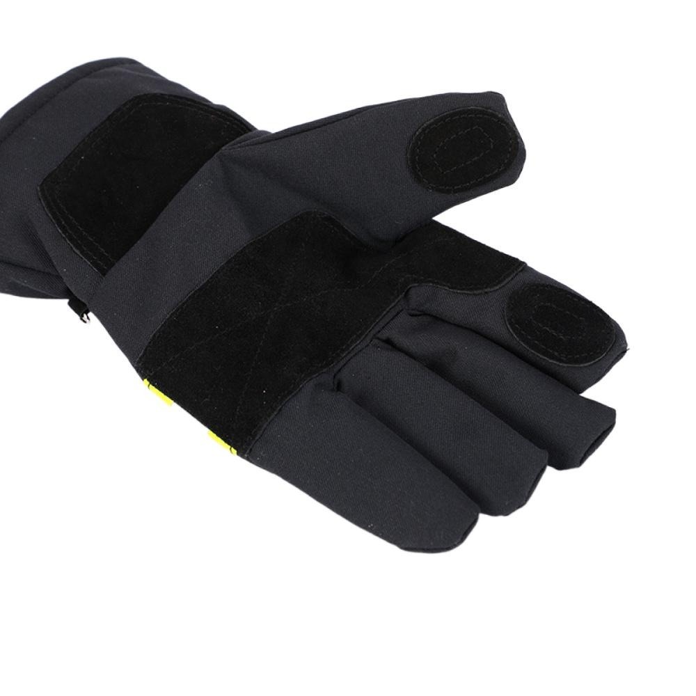 Fire extinguishing gloves