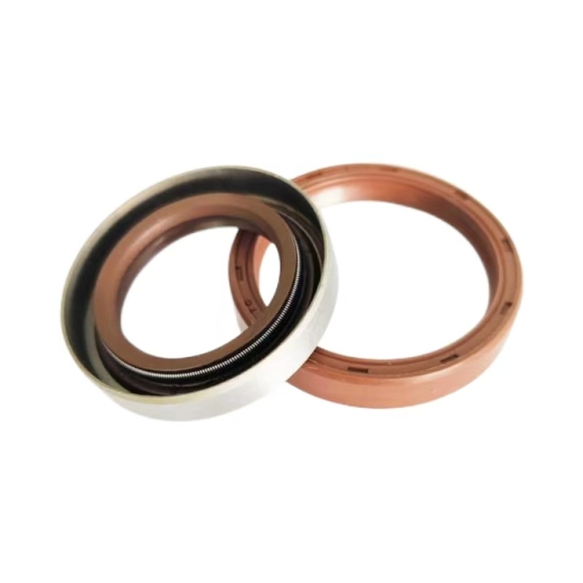 Сальник двигателя,Сальник двигателя