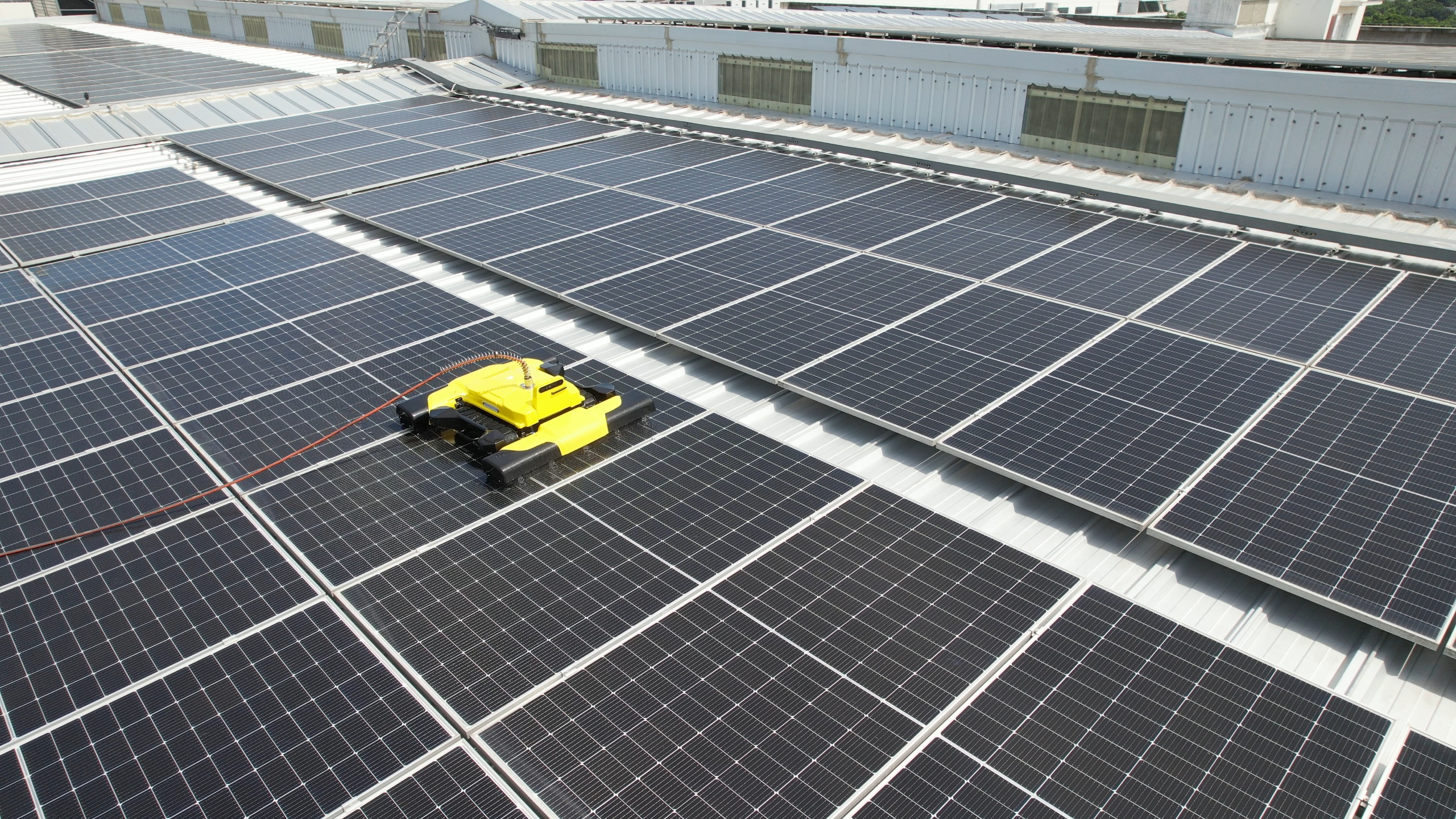 X-Human Solar panel Intelligent Cleaning Robot G2