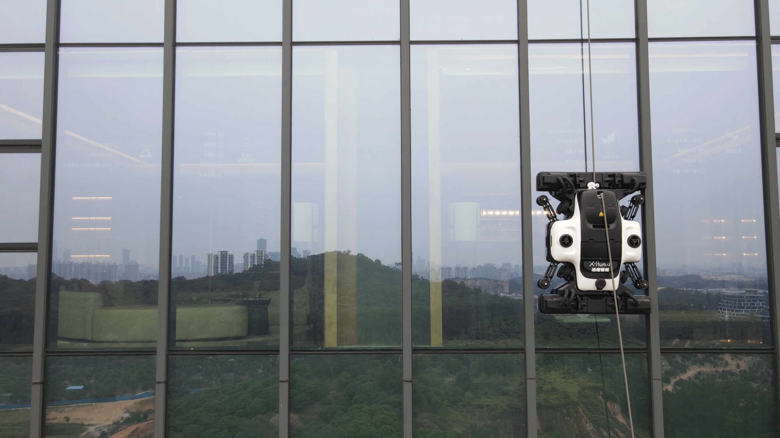 X-Human High altitude Curtain Wall Cleaning Robot K3