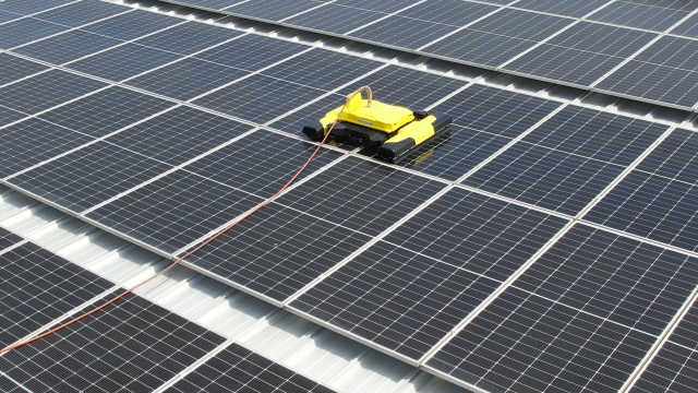 X-Human Solar panel Intelligent Cleaning Robot G2