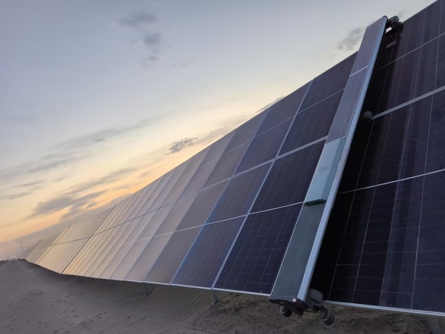 X-Human Solar Panel Customized Cleaning Robot G1