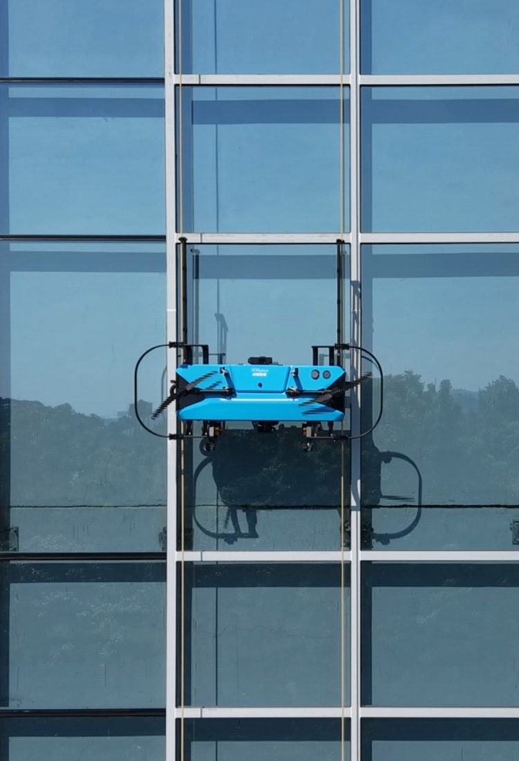 LINGFENG YS-1 - High-altitude curtain wall obstacle-cleaving cleaning robot