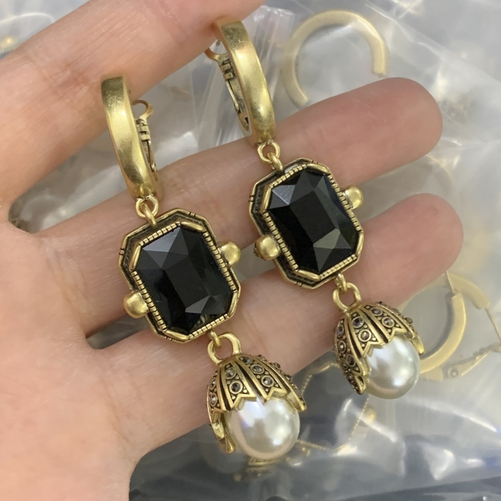 Alexander McQueen earrings 023