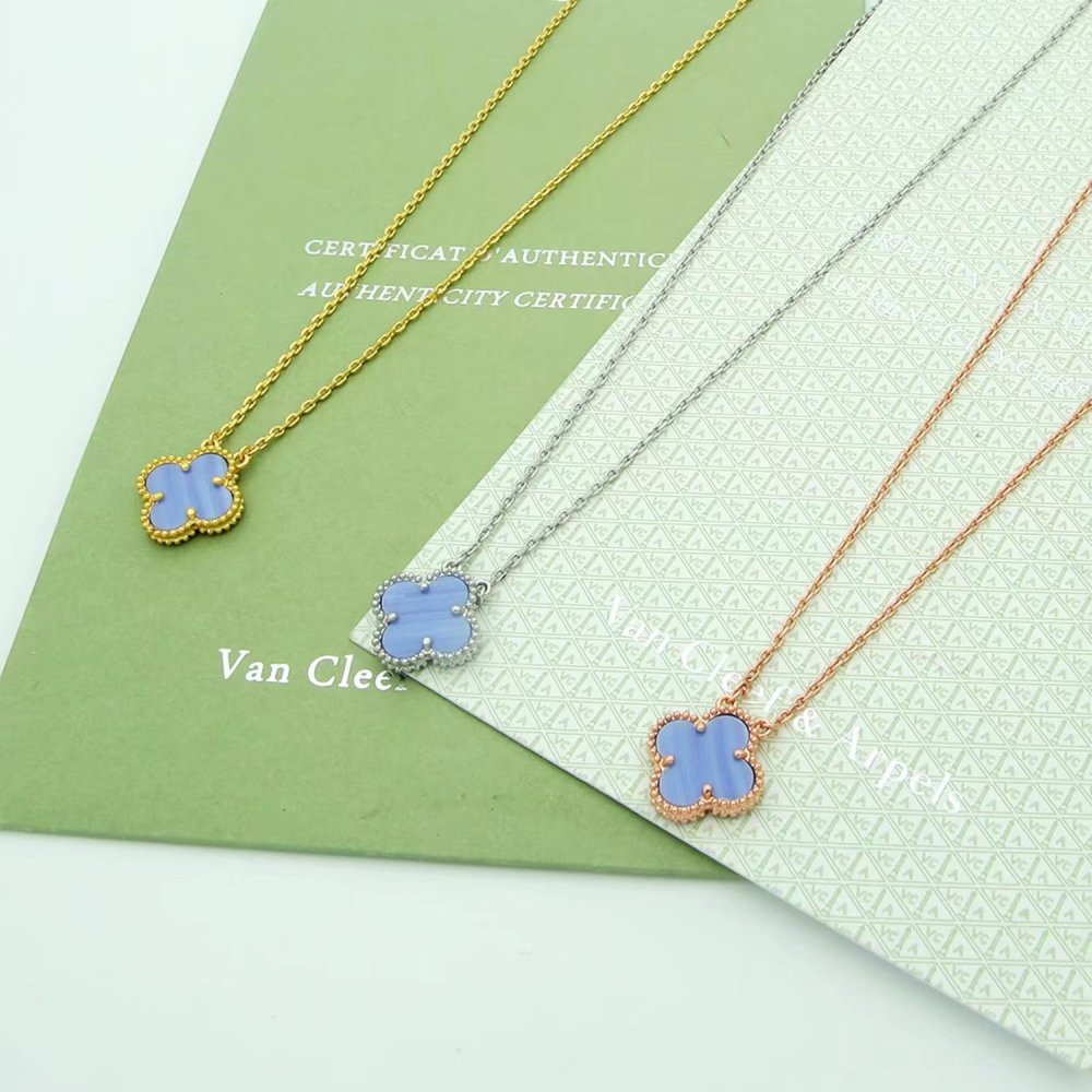 van cleef necklace 066