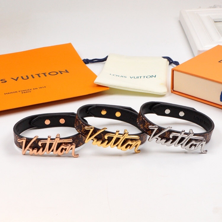 LV bracelet 026