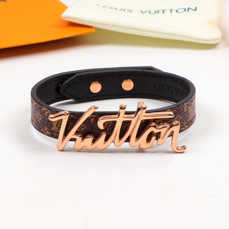 LV bracelet 026