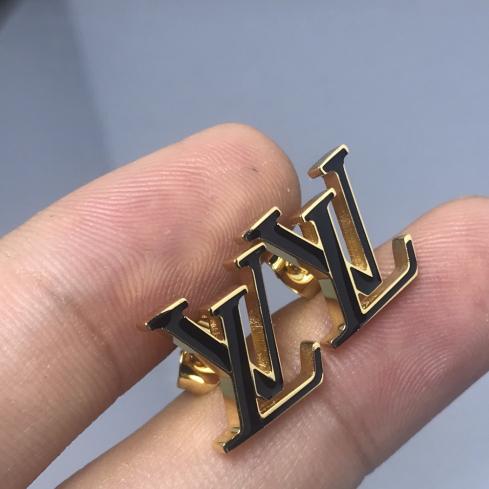 LV earrings 069