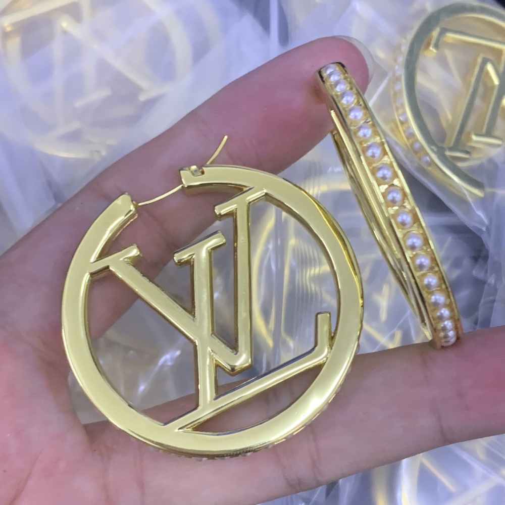 LV earrings 596