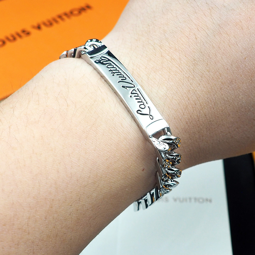 LV bracelet 389