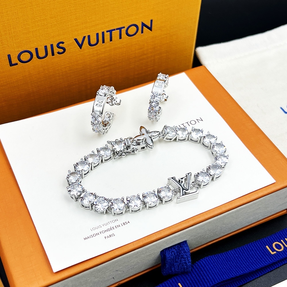 LV bracelet 333