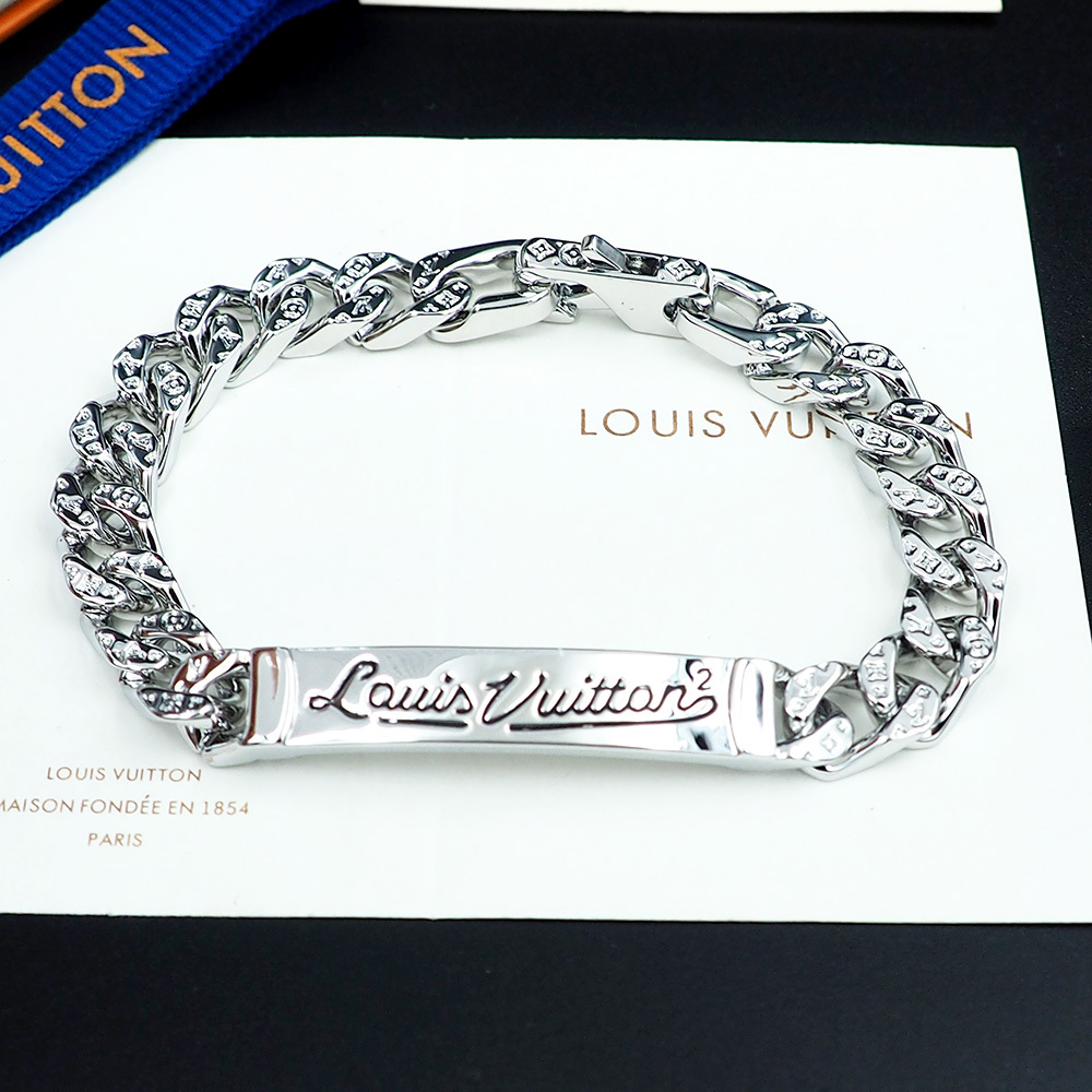 LV bracelet 389