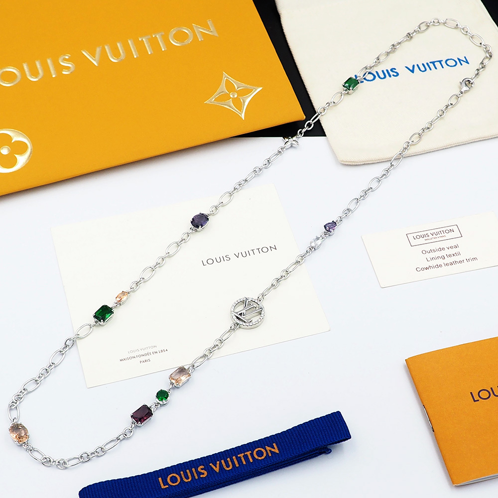 LV necklace 394