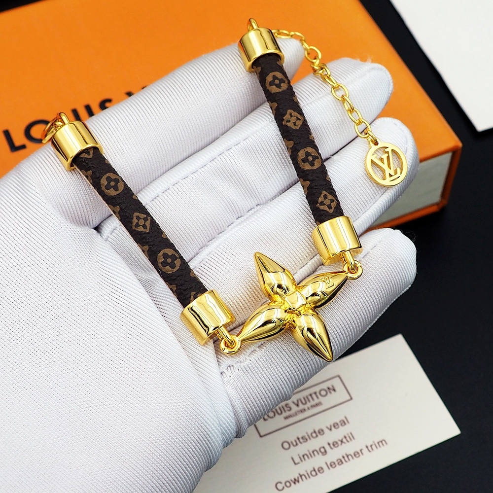 LV bracelet 316