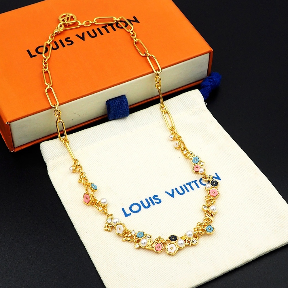 LV necklace 406