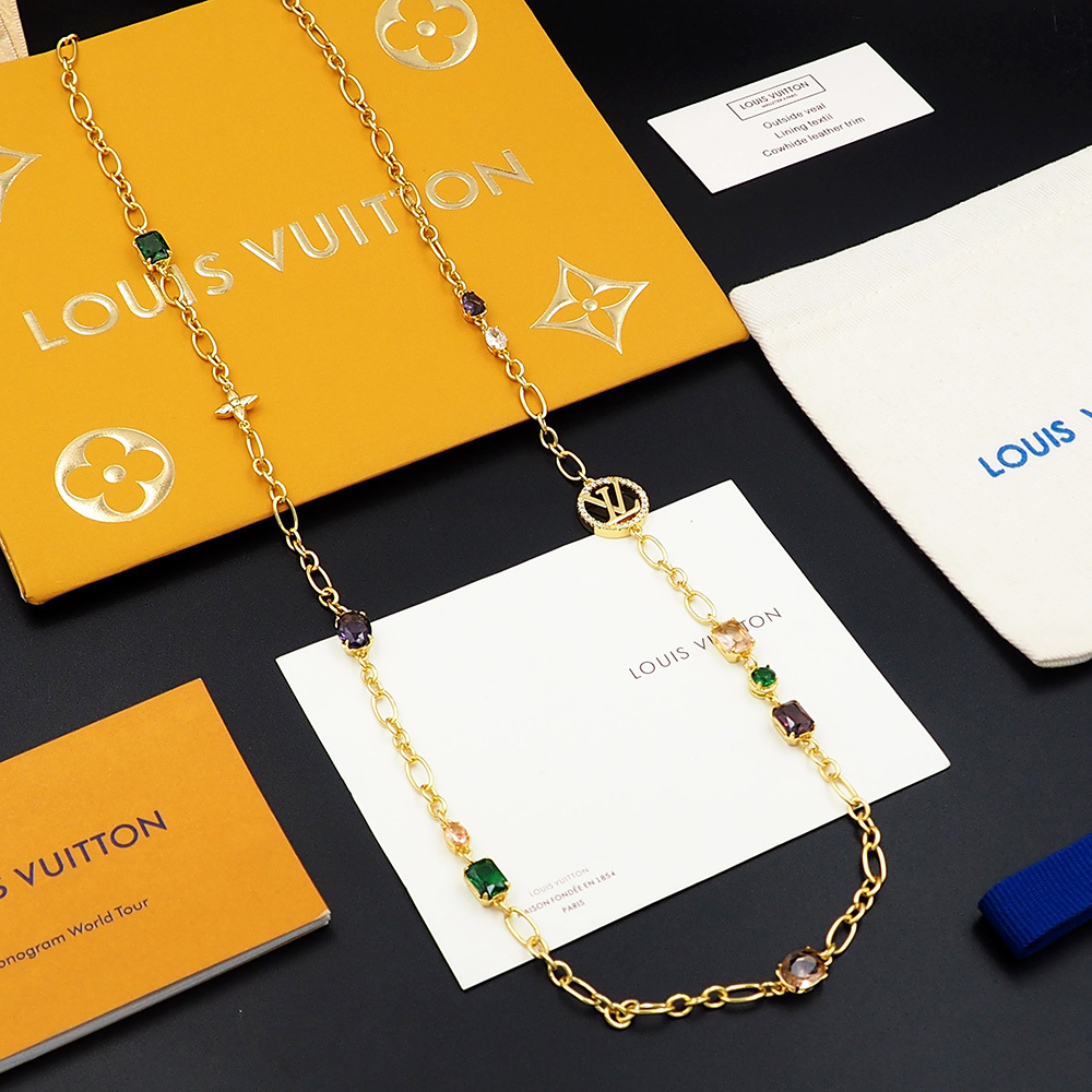 LV necklace 395