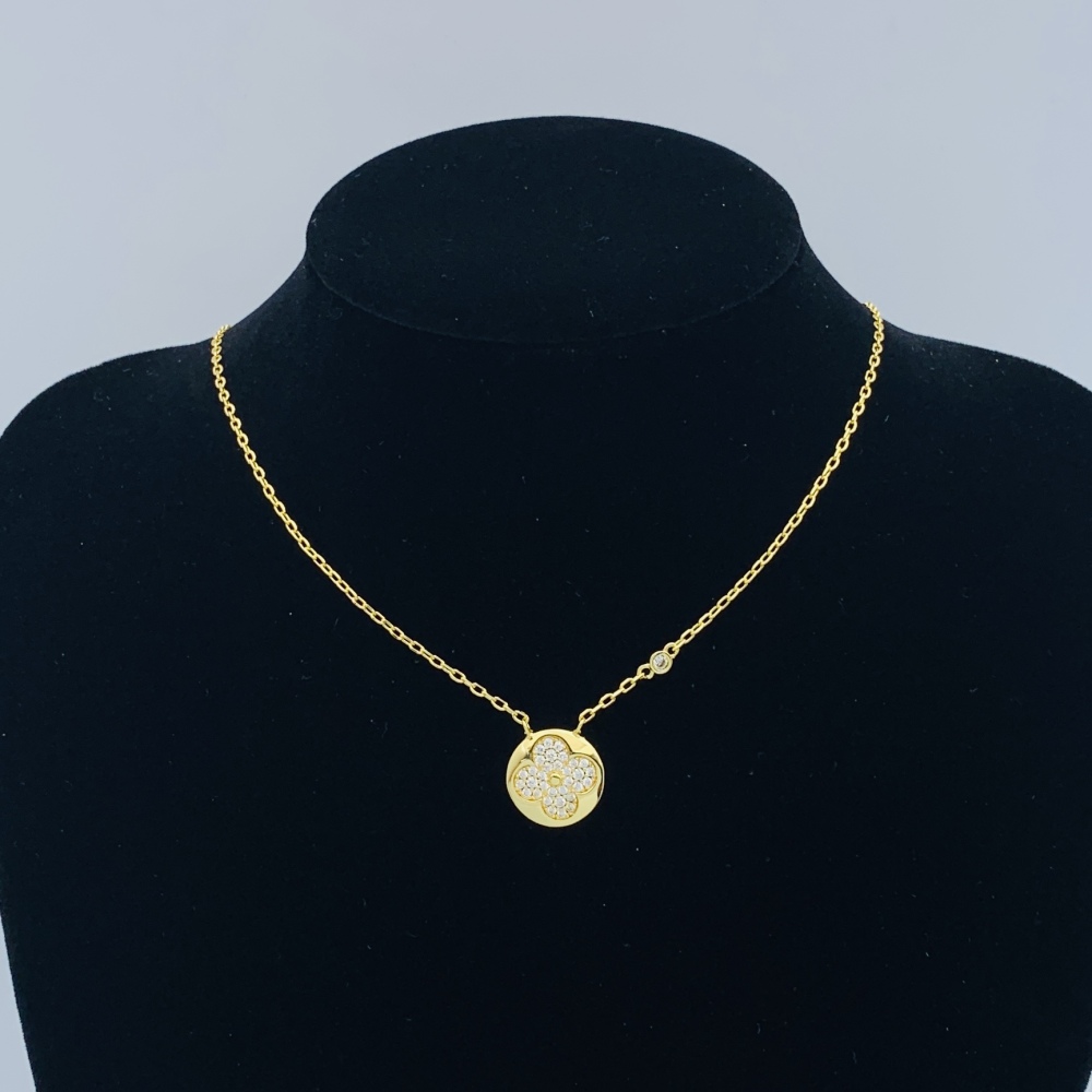LV necklace 890