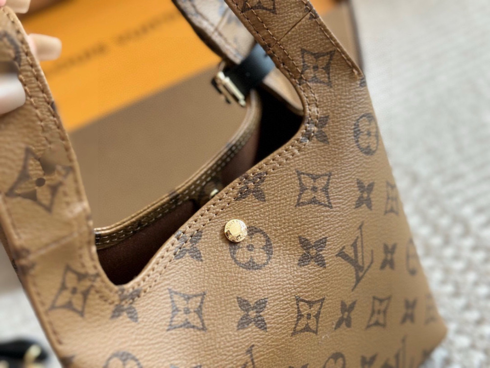 LV bag 1299