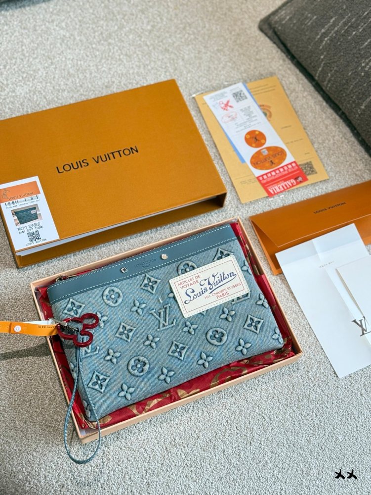 LV bag 1354