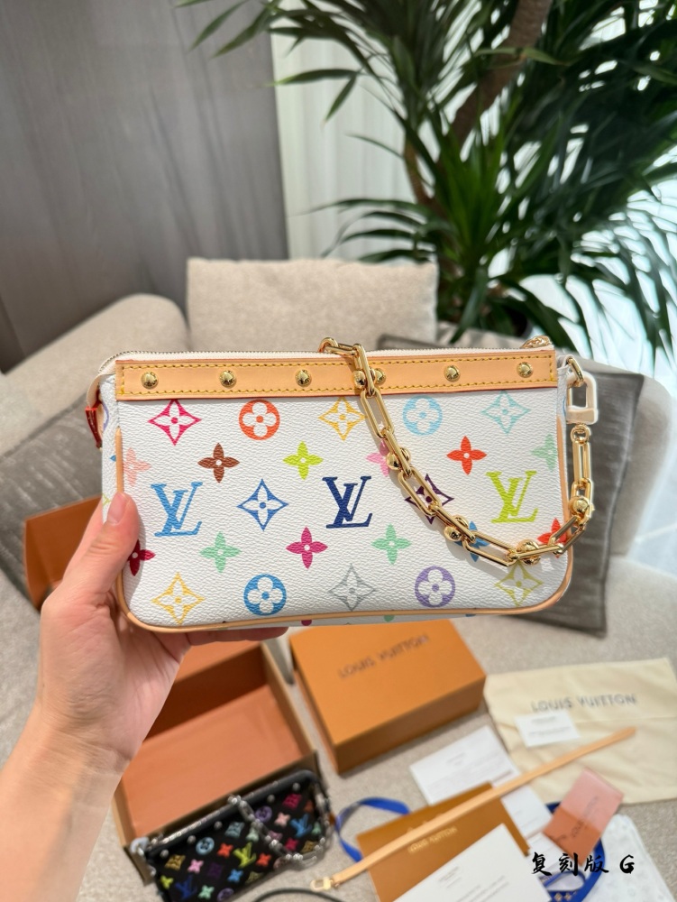 LV bag 1393