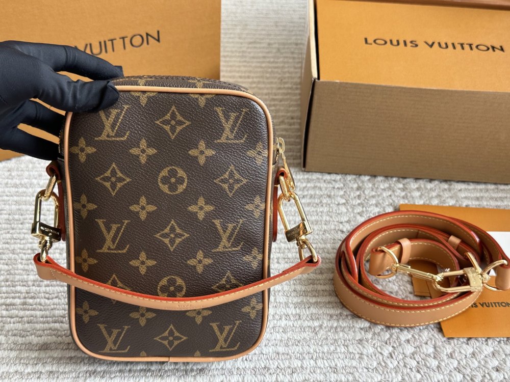 LV bag 1368