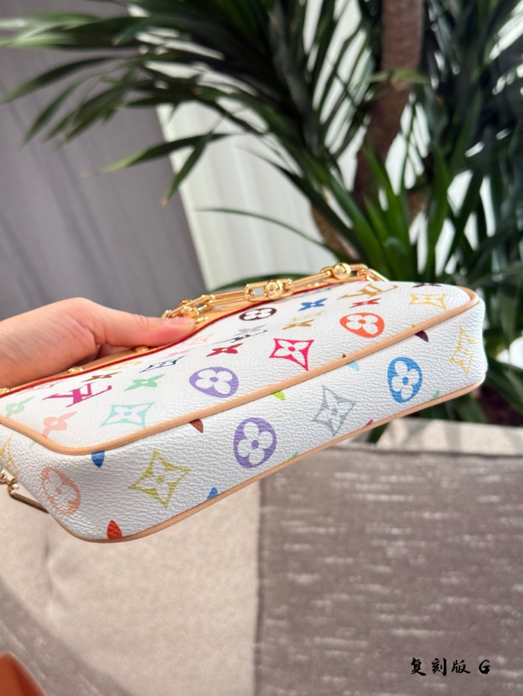 LV bag 1393