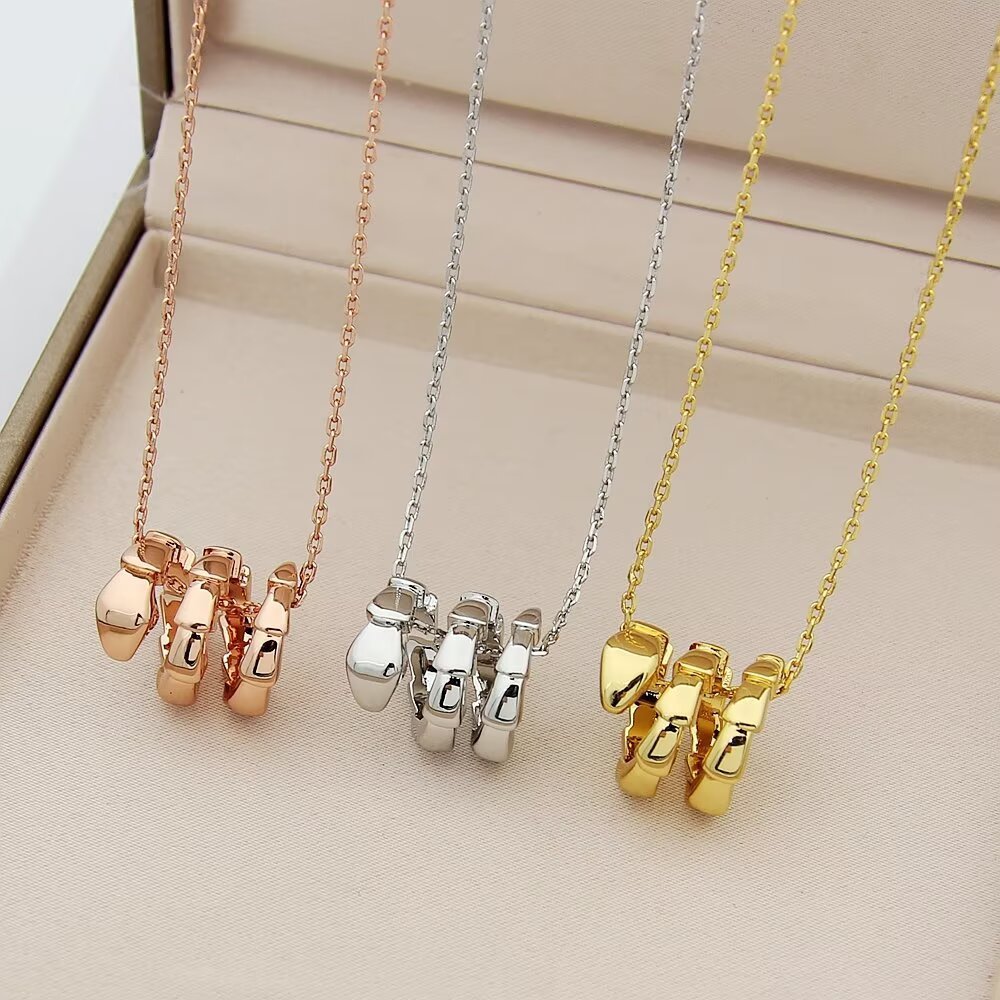 BVLGARI necklace 042