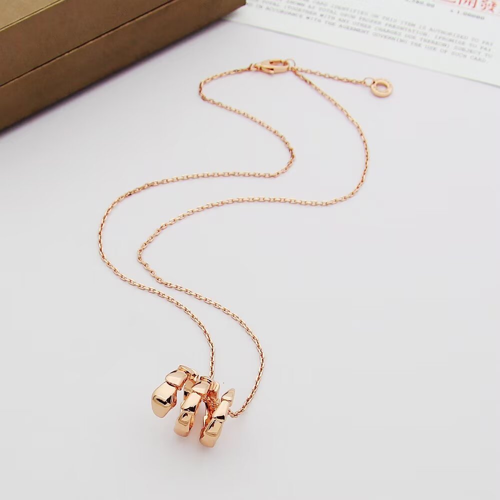 BVLGARI necklace 042